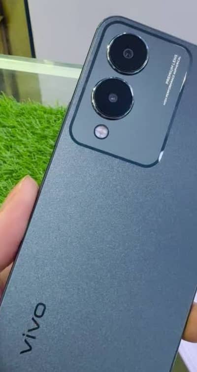 Vivo Y17s