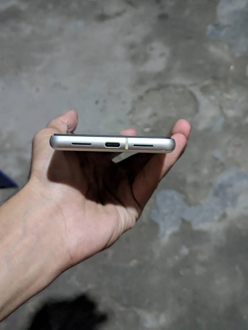 Google Pixel 7 3