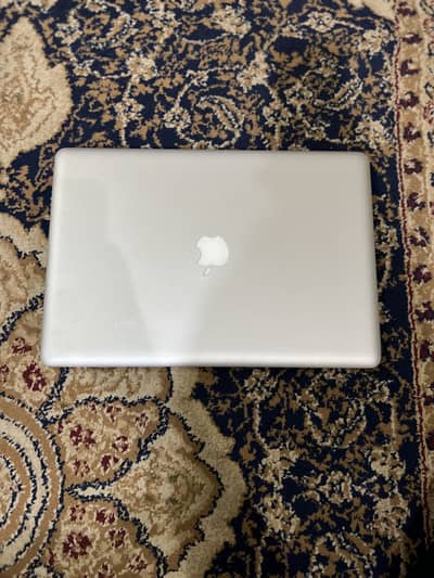 MacBook Pro 2011 15 Inch 10/256