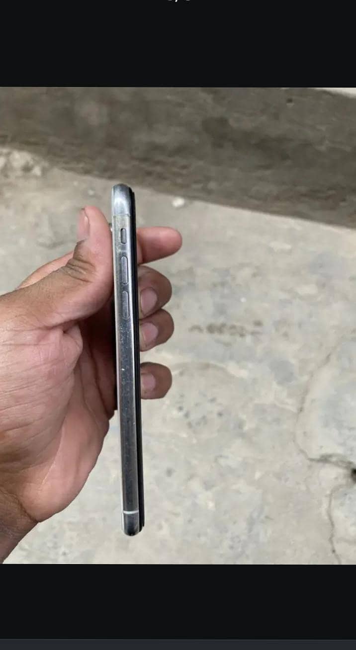 Apple iPhone X 3