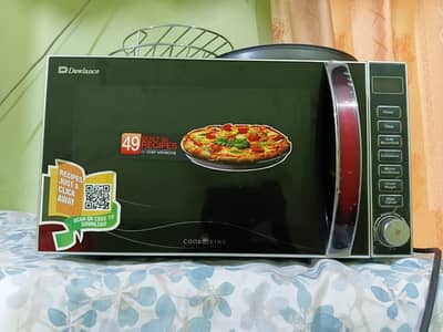 Almost New Oven  Only Used 5–6 Times