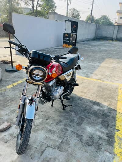 Honda CG150 Red