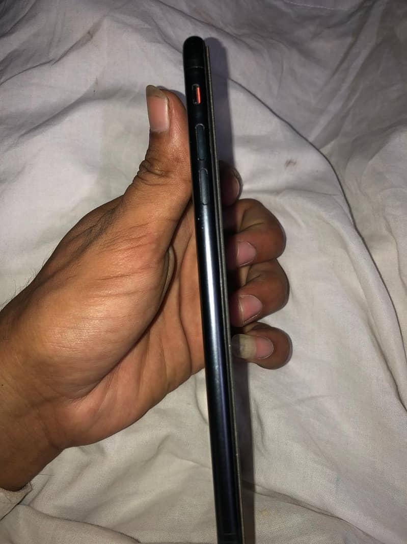 Apple iPhone 7 Plus 4
