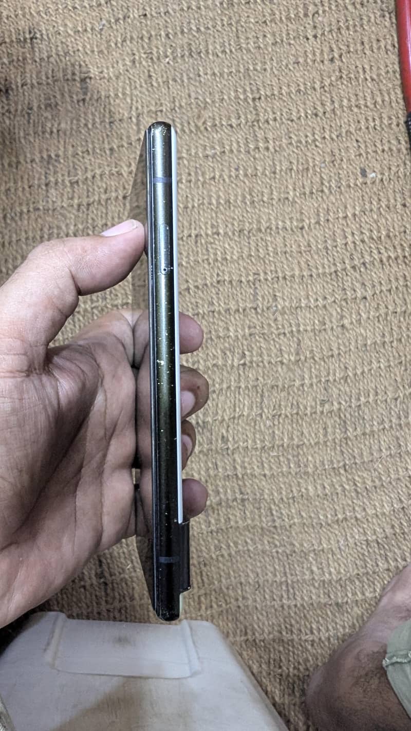 Google Pixel 6 4