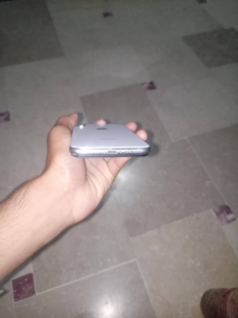 Apple iPhone X 1