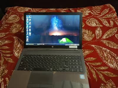 Hp Laptop 8/128 i5 8 generation 10/10 New