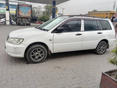 Mitsubishi Lancer station wagon 2012