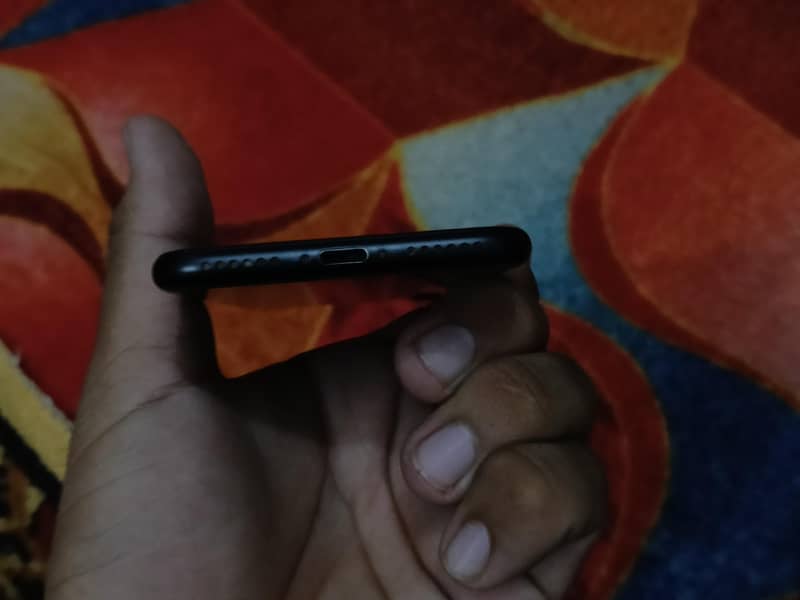 Apple iPhone 7 4