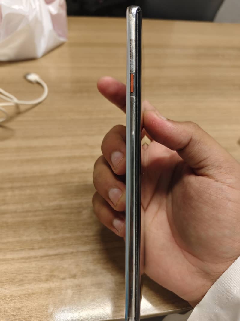 Tecno CAMON 40 Pro 5