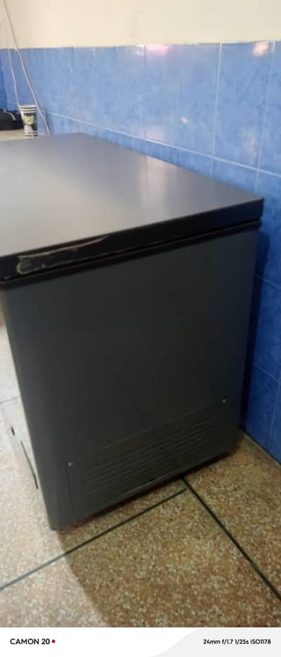 Haier HDF-405IG Chest Freezer (Grey) – Fully Working | Excellent Condi
