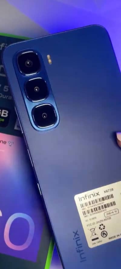 Infinix Hot 60i 12/128 gb