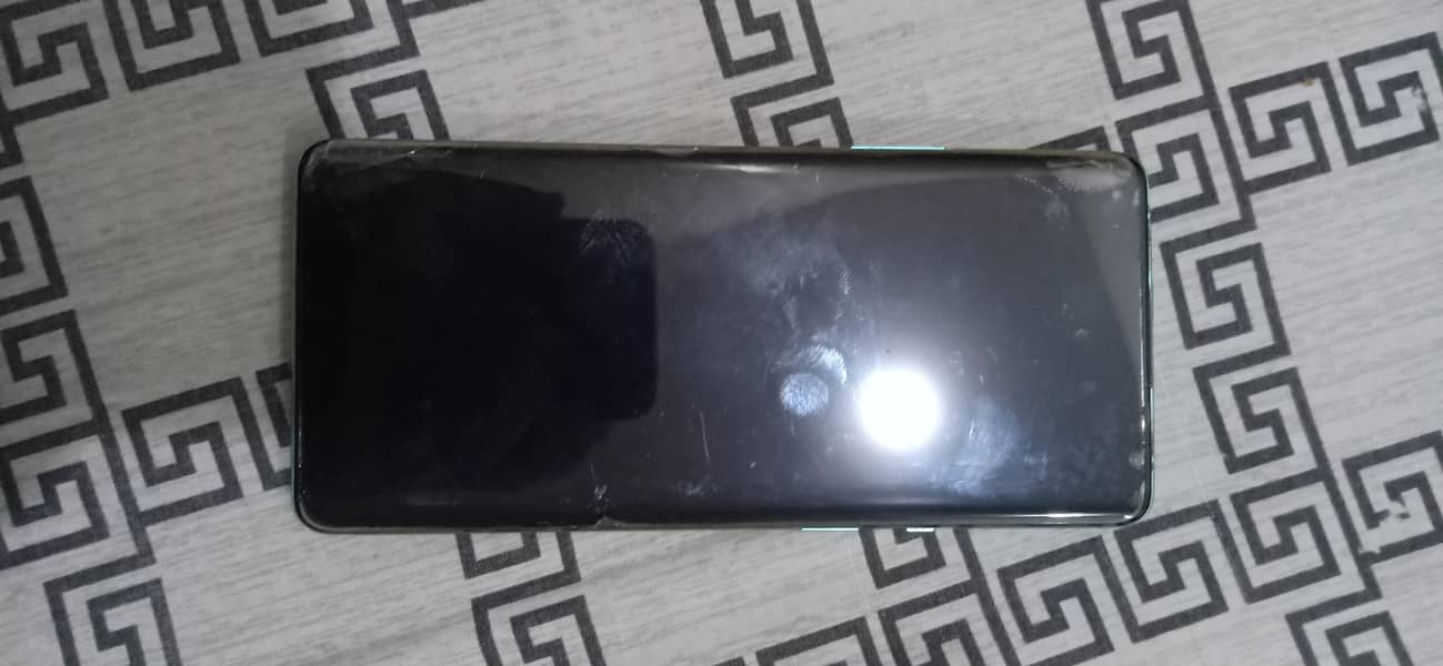 One Plus 8 Pro 0