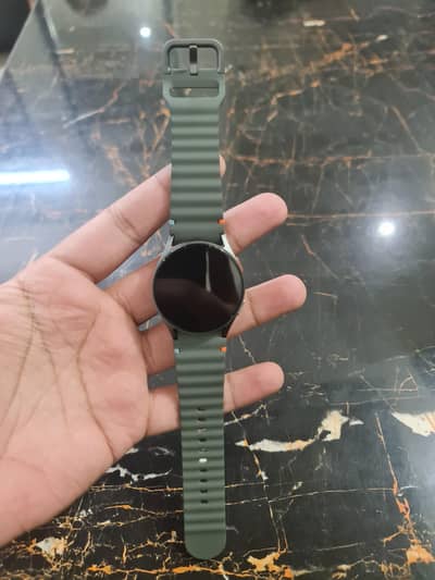 Samsung Galaxy watch 7 40 mm scratchless Condition