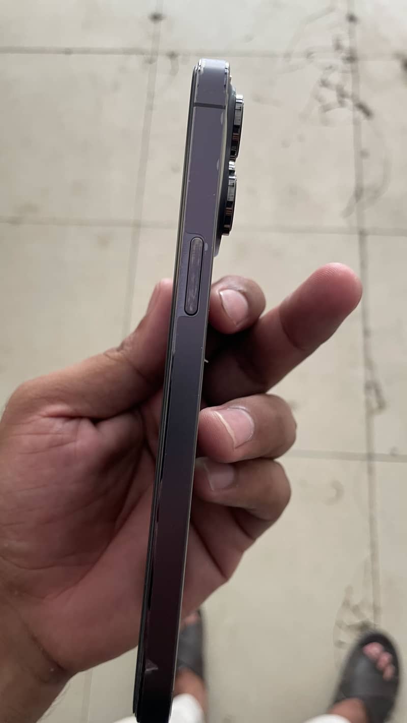 iPhone 14pro max 1