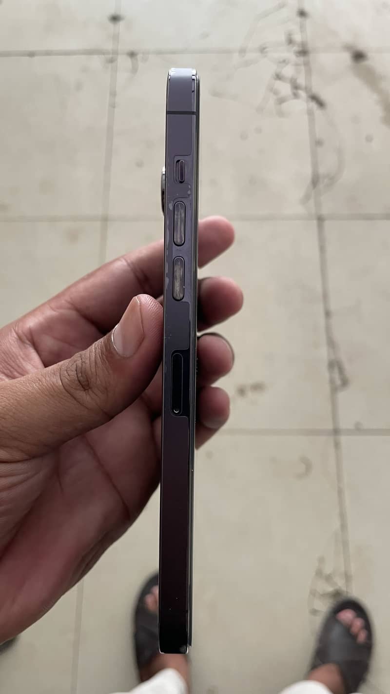 iPhone 14pro max 2