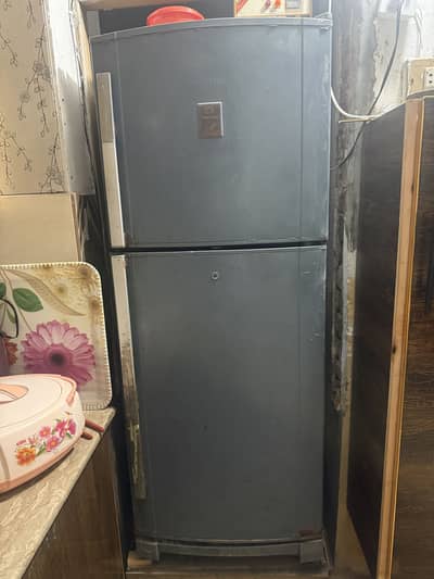 Dawlance fridge for sale