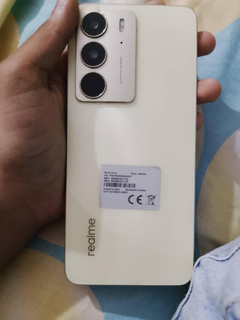 Realme C75 0