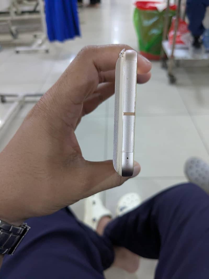 Google Pixel 8 5