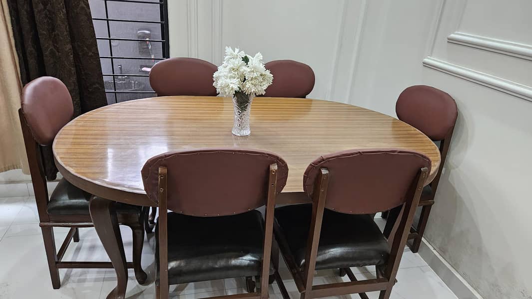 Dinning table 0