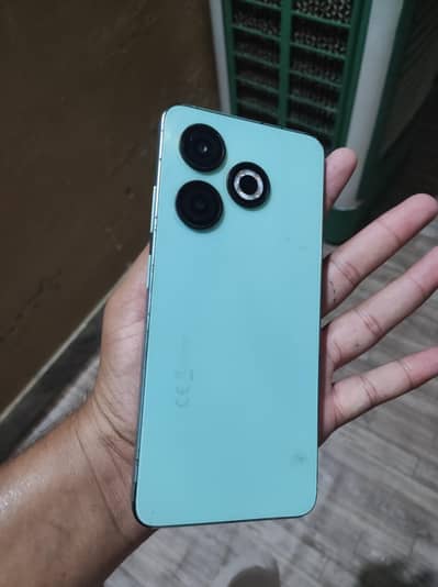 Infinix Smart 8    4/64 No open No repair akela phone h