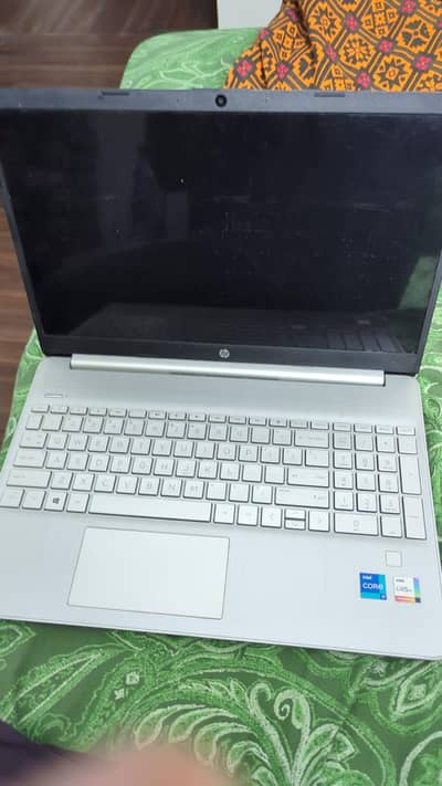 Hp core i7 11TH GENERATION DY200 touch screen