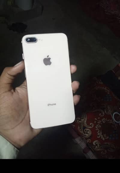 iPhone 8+