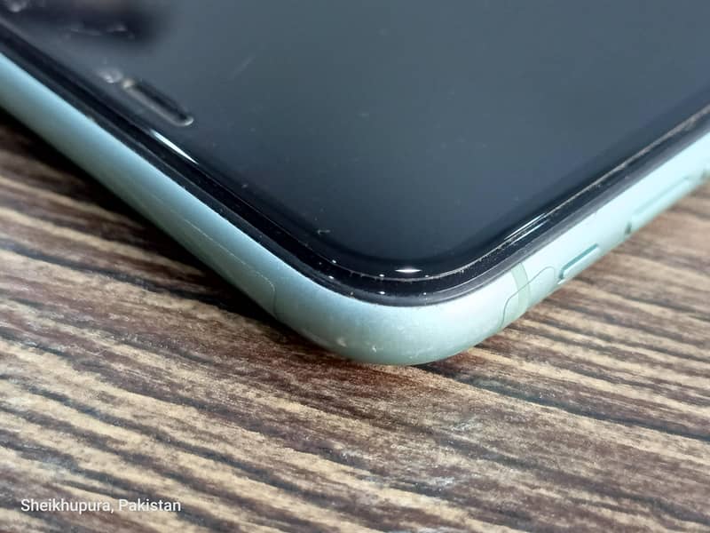Apple iPhone 11 9