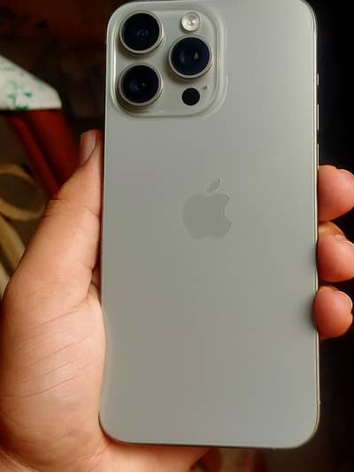 Apple iPhone 15 Pro Max
