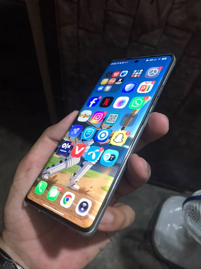 Tecno CAMON 40 Pro 6