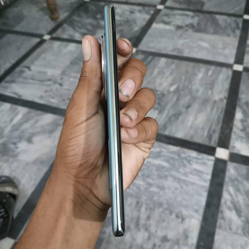 Infinix Zero 40 3