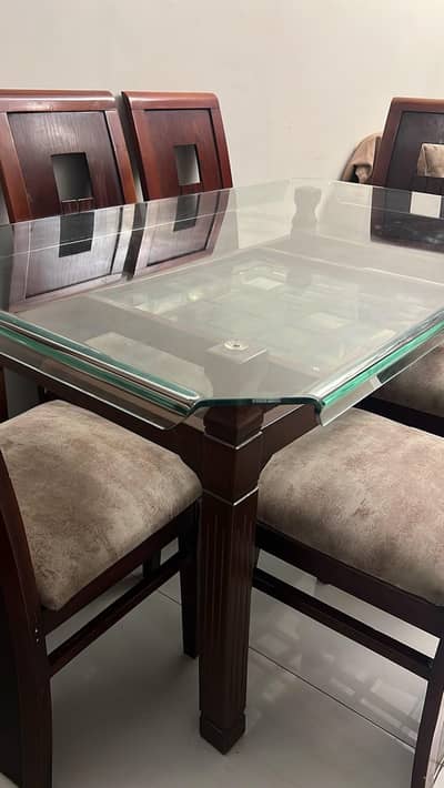 ELEGANT SOLID WOOD 6 SEATER DINING TABLE SET