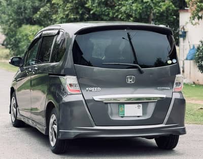 Honda Freed 2011