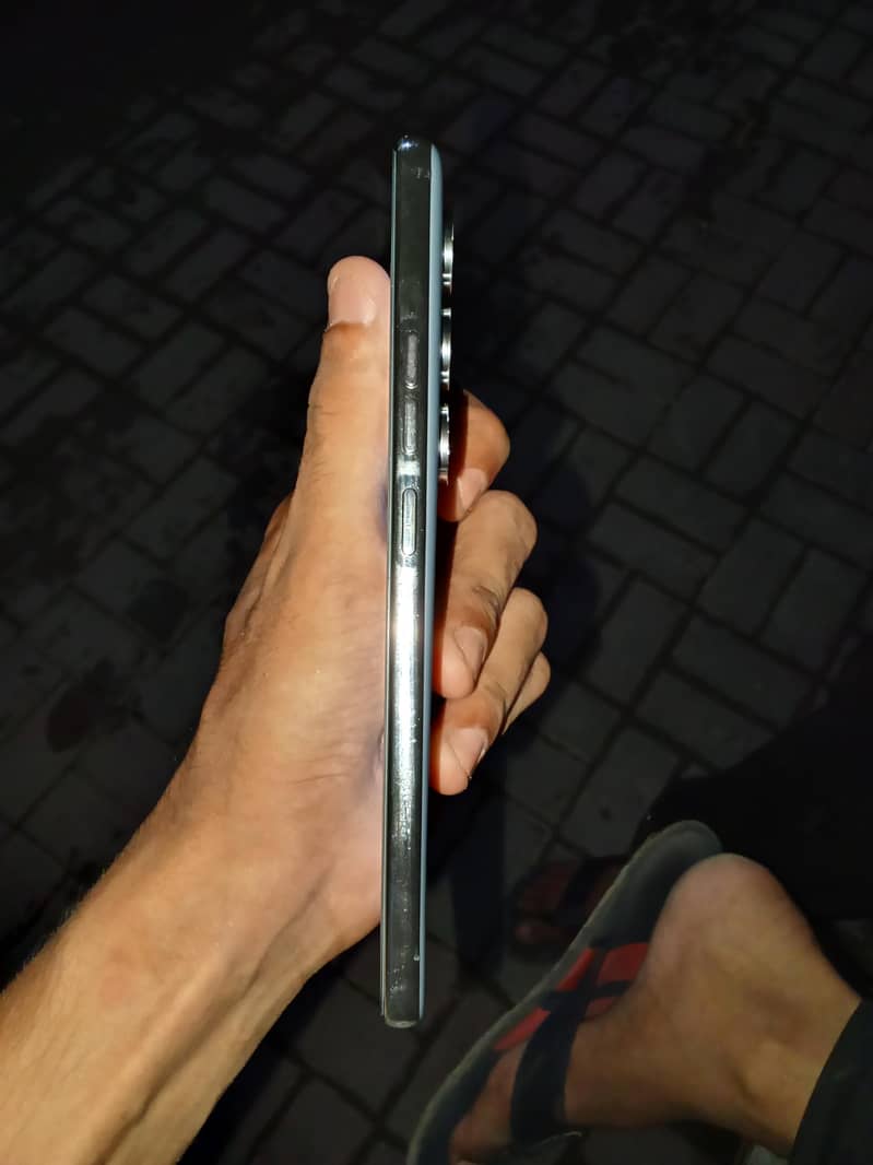 Tecno CAMON 40 Pro 4