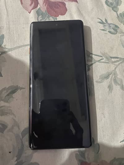 Tecno camon 40 pro