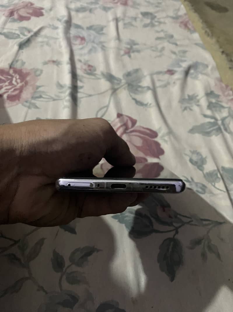 Tecno camon 40 pro 2