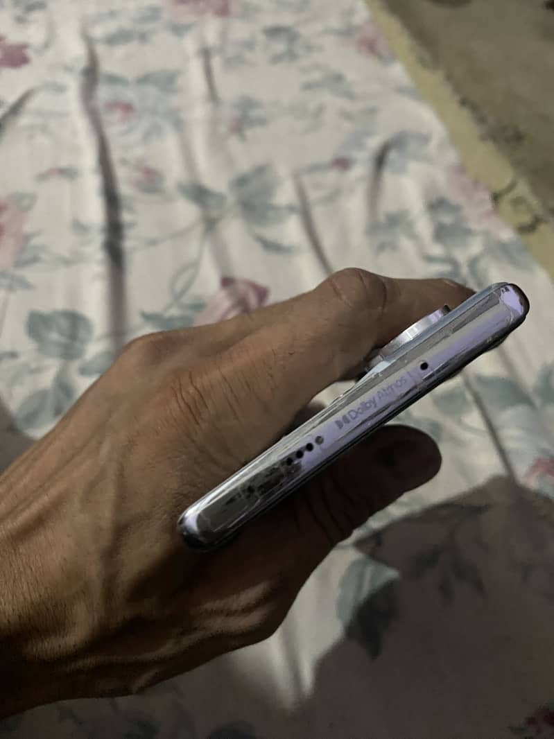 Tecno camon 40 pro 5