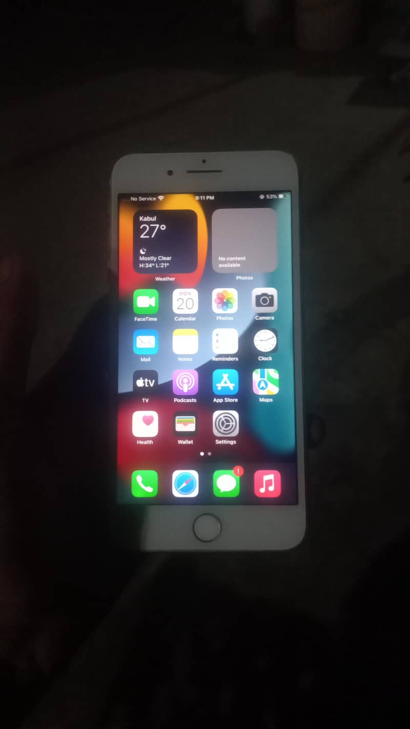 Apple iPhone 7 Plus 1