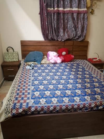 BED SET FOR SELL