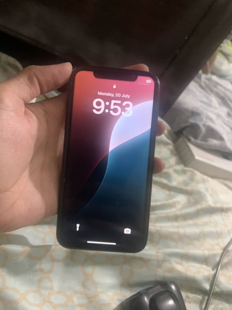 Apple iPhone XR 1