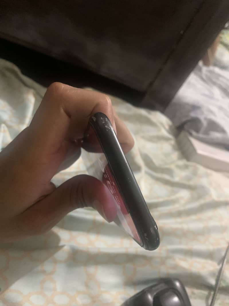 Apple iPhone XR 6