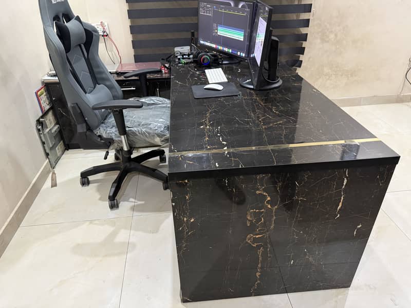 Executive Table 6x6 1