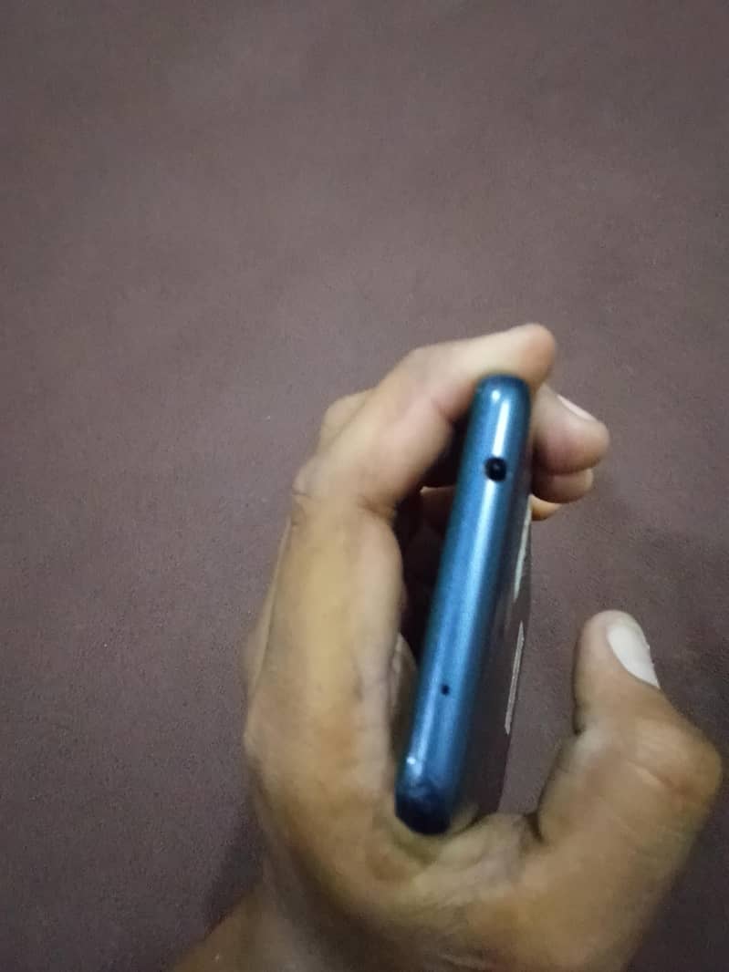 Nokia C100 3