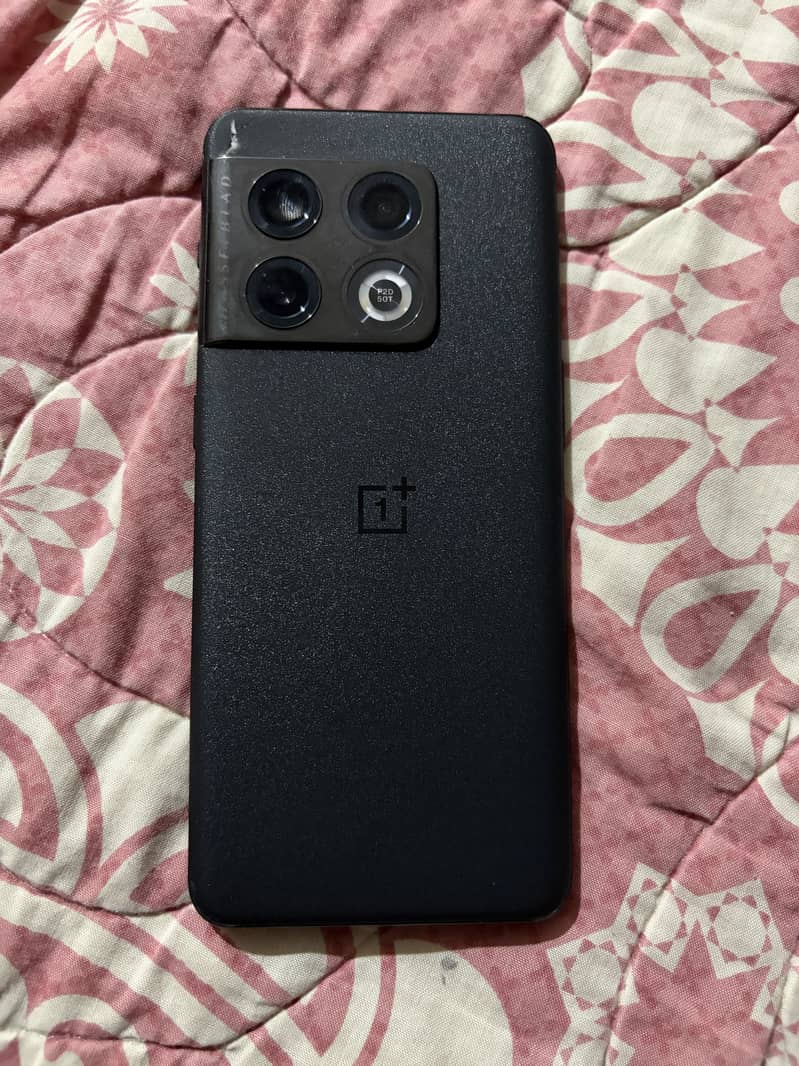 One Plus 10 Pro 1