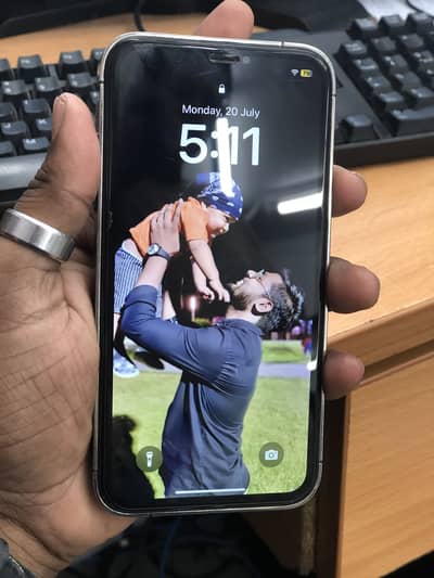 I phone xr 64 gb