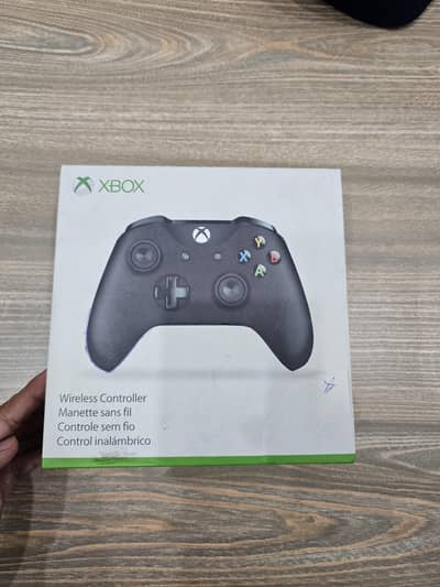 Xbox One S Controller Black Colour with free thumb Grips.