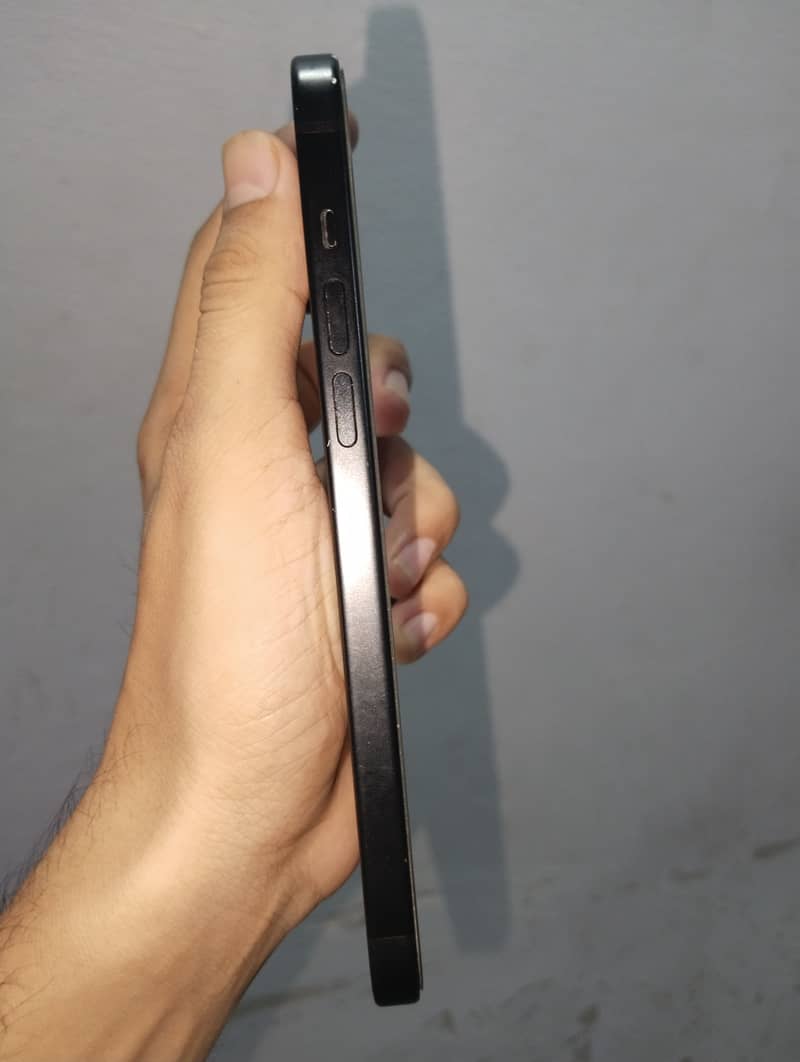 Apple iPhone 15 plus 2