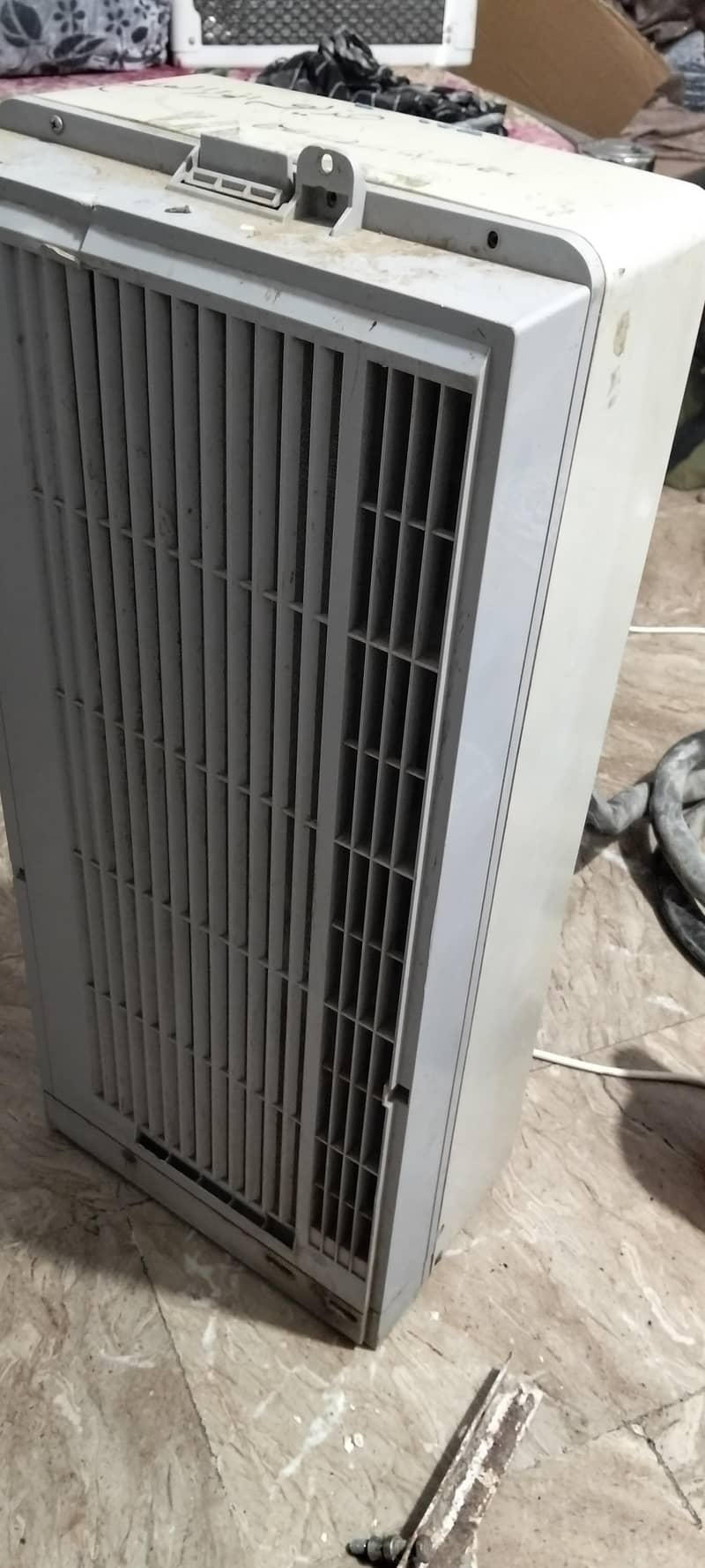 110 AC 1