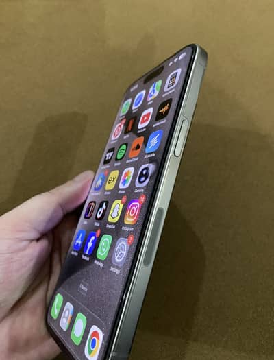 Apple iPhone 15 Pro Max