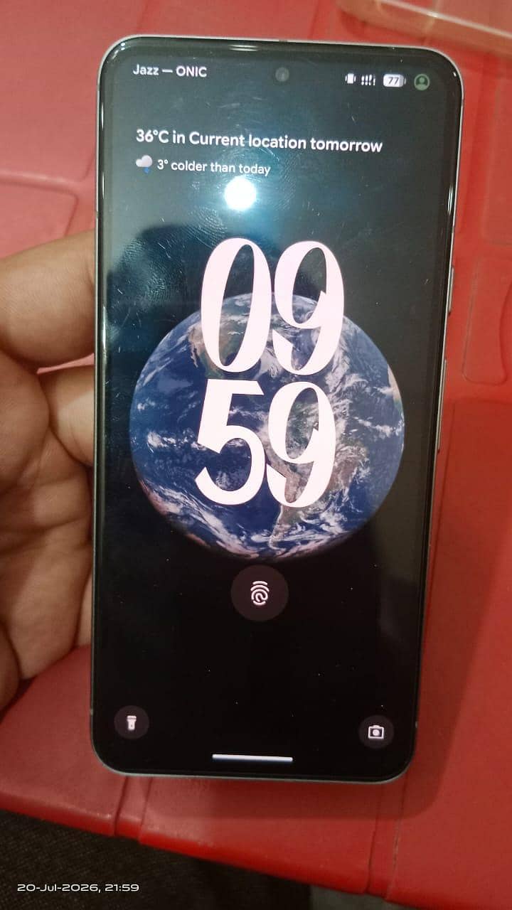 Google Pixel 8 5