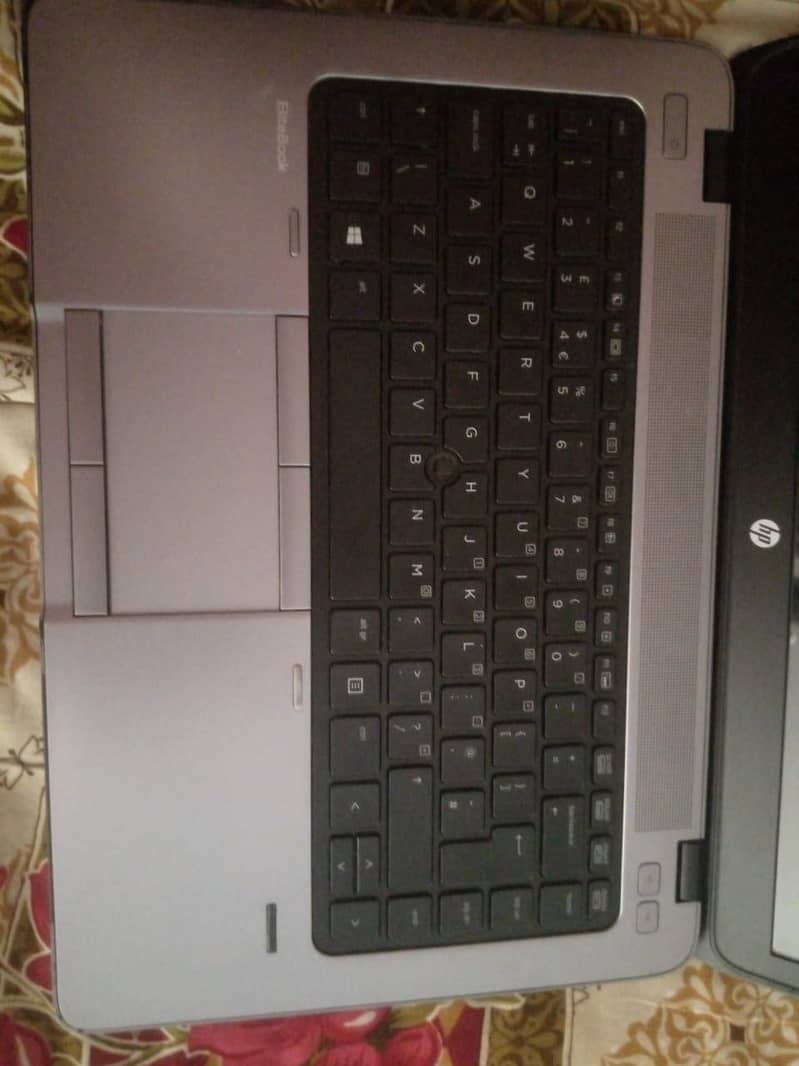 Laptop 0